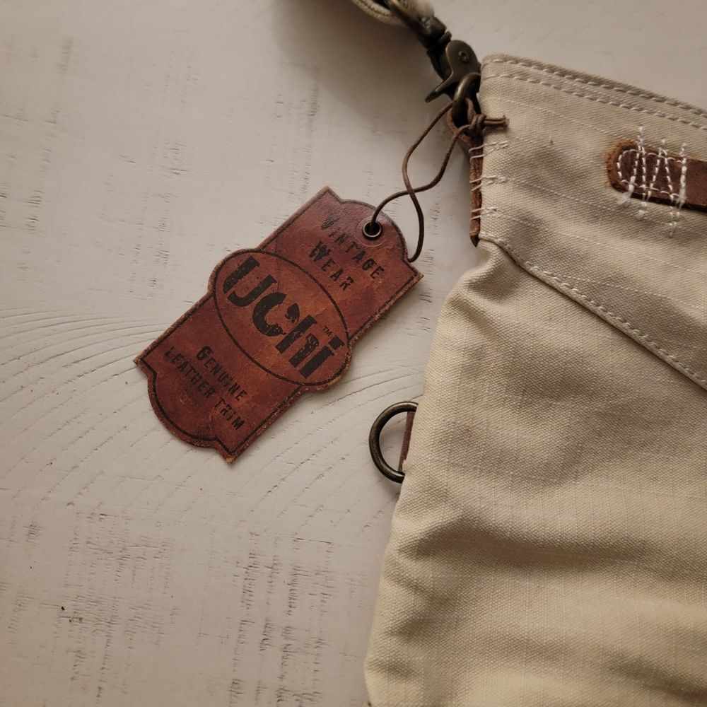 Duluth Trading Co Beige Crossbody Bag - Picture 4 of 9